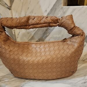 Elegant Tan Woven Women's Bag